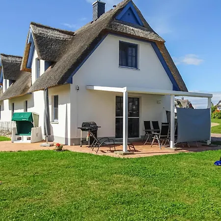Awesome In Ot Poeler Drift With Sauna Holiday home Zierow